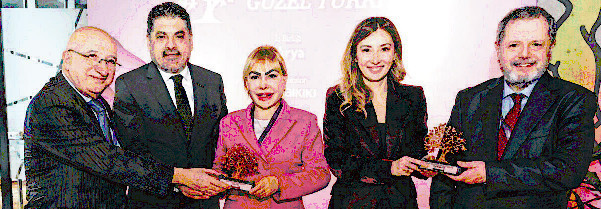 Umudu yükselten kadınlara ödül - Resim : 1