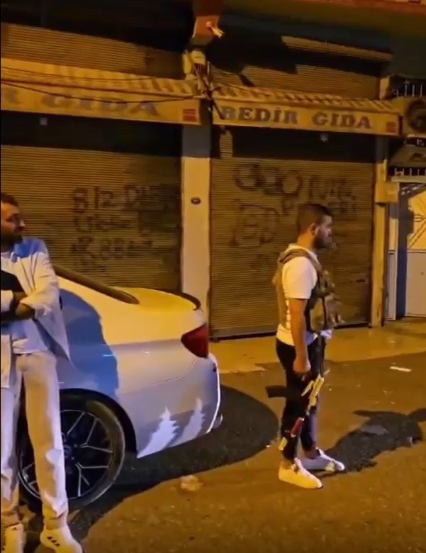  Gaziantep'te uzun namlulu silahlarla sokağa inen 12 kişi tutuklandı - Resim : 1