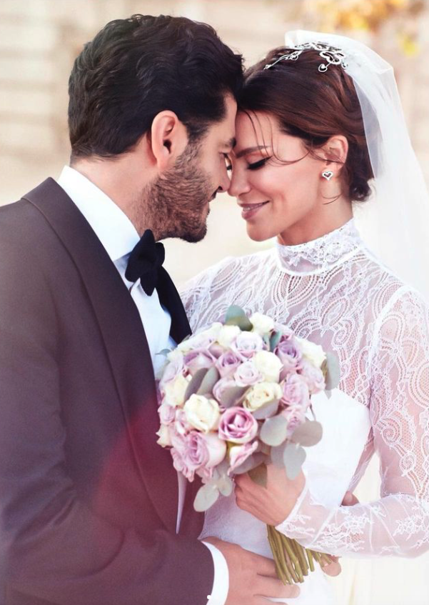 Ebru Şallı'nın eşi Uğur Akkuş'a dolandırıcılık davası - Resim : 1