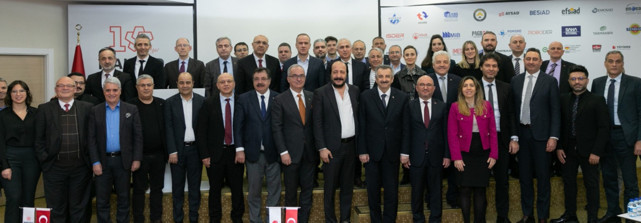 Adnan Dalgakıran MAKFED'de güven tazeledi - Resim : 1