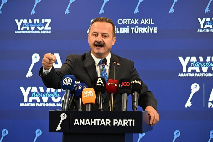 İYİ Parti, Zafer Partisi ve Anahtar Parti: Yeni "milliyetçi blok" mümkün mü? - Resim : 2