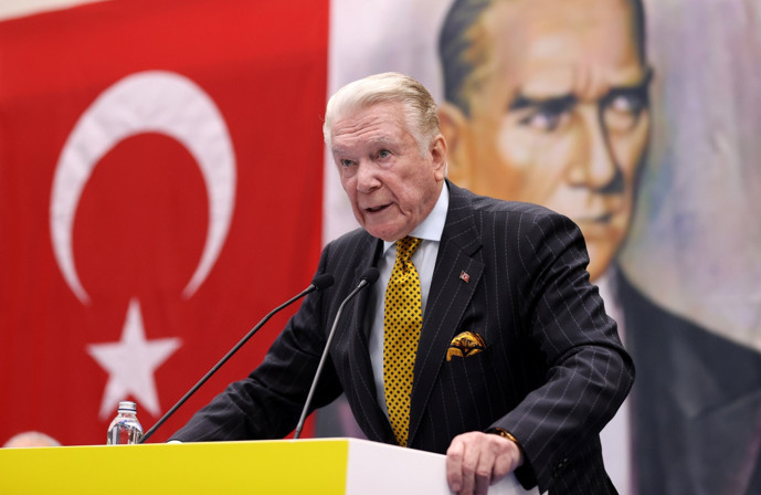 Fenerbahçe'de YDK başkanlık seçimini Uğur Dündar kazandı - Resim : 1
