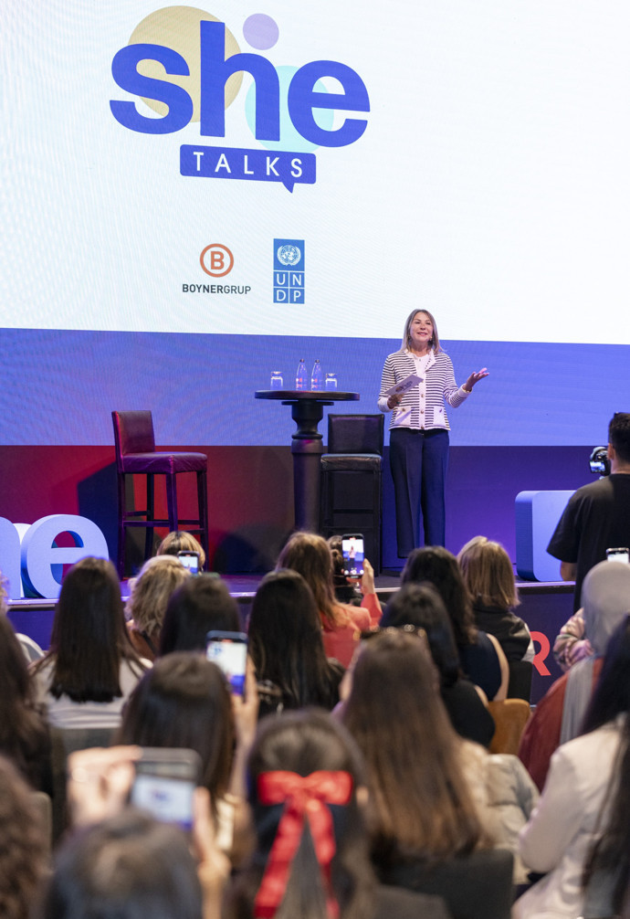 AÇEV ve Duru “Oynaya Oynaya” projesiyle depremzede çocuklara destek oluyor - Resim : 3