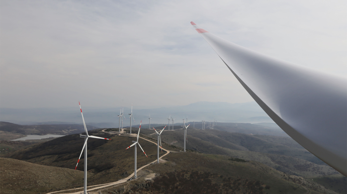 Eksim Enerji, iki ayda 6 rüzgar türbinini işletmeye aldı - Resim : 2