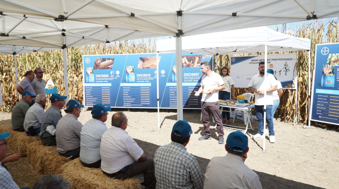 Bayer, Agro Arena etkinliğinde 1000’e yakın mısır üreticisiyle buluştu - Resim : 1