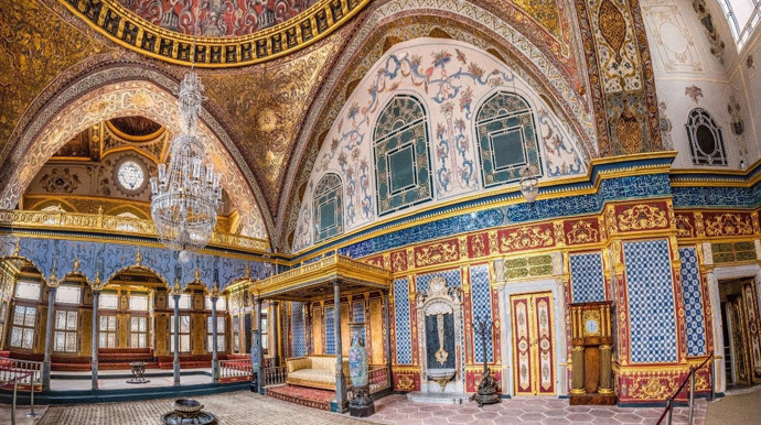 Topkapı Sarayı turistlerin gözdesi oldu! Milli Saraylar 2024'te ziyaretçi rekoru kırdı - Resim : 1