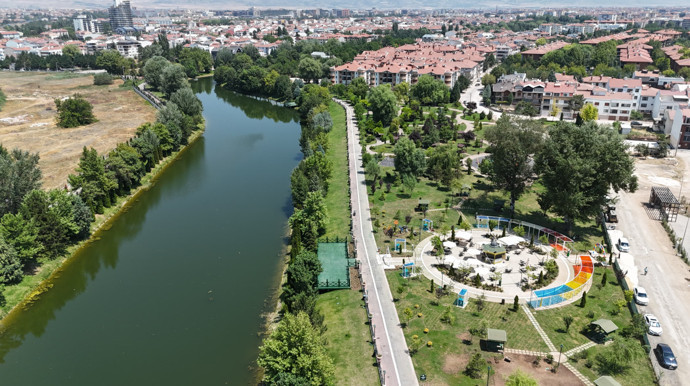 Ünlüce "Eskişehir'de  bisikleti yaygınlaştırma konusunda güçlü bir irademiz var." - Resim : 2
