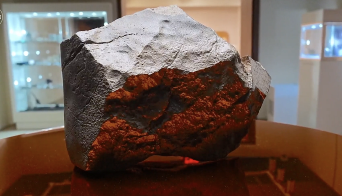 Kızıl gezegenin nadir parçası! Sotheby's Mars'tan gelen meteoru açık artırmaya çıkardı - Resim : 2