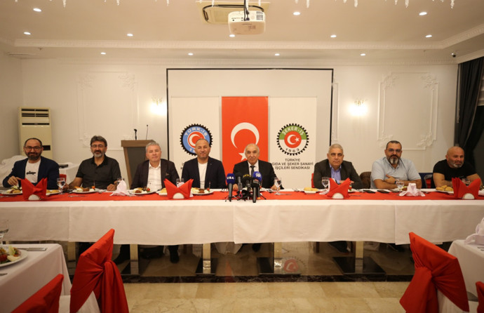 Şeker İş Başkanı İsa Gök: Asgari ücret sürdürülebilir yaşam ücreti olarak yeniden değerlendirilmeli - Resim : 1