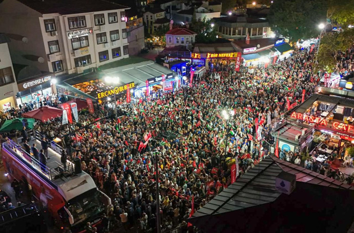 Özel: Trump’a jest için 150 milyon dolar vergiden vazgeçti - Resim : 2