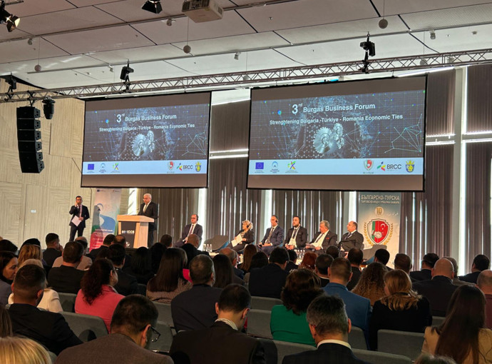 ‘Üç komşu bir zirve’de buluştu - Resim : 1