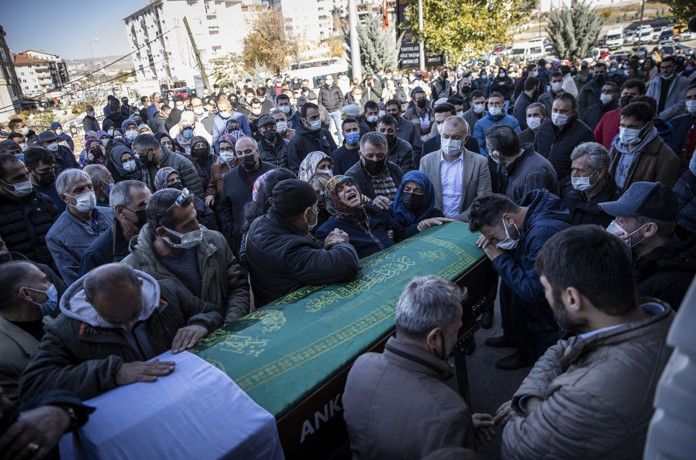 AK Partili Çelik'ten Başak Cengiz paylaşımı - Resim : 1