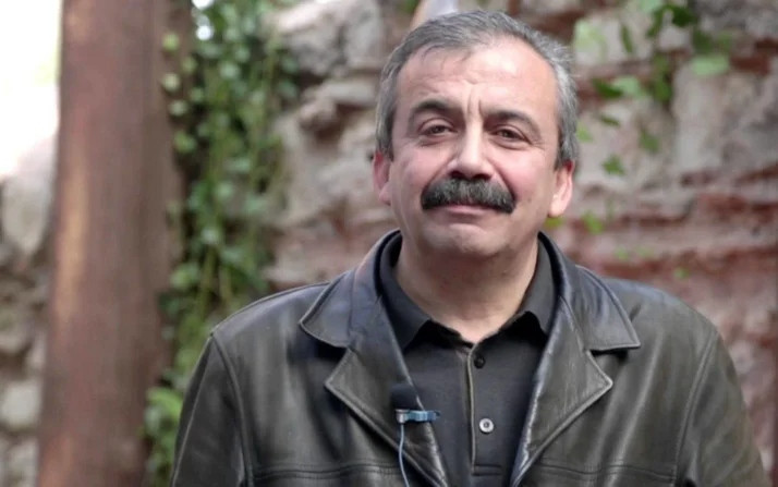 Sırrı Süreyya Önder kaç yaşında, nereli? Sırrı Süreyya Önder evli mi, çocuğu var mı? Hangi partiden? - Resim : 2