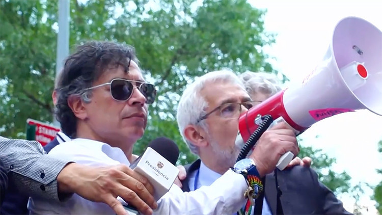 Kolombiya Cumhurbaşkanı Petro: Gazze'de olanlar kelimenin tam anlamıyla soykırımdır - Resim : 1