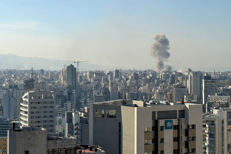 İsrail, Beyrut'un güneyindeki Dahiye'ye hava saldırıları düzenledi - Resim : 1