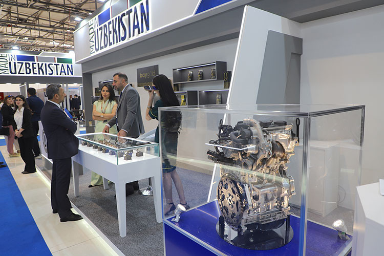 Bakü'de "2. Türk Ticaret Fuarı" kapılarını açtı - Resim : 1