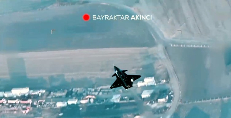 KIZILELMA PT-4 agresif tırmanış ve manevra testini tamamladı - Resim : 1