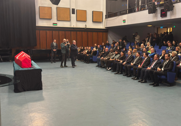 Muazzez Abacı i&ccedil;in TRT Ankara Radyosu'nda t&ouml;ren d&uuml;zenlendi - Resim : 1