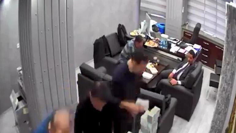 CHP’deki 'para sayma' görüntülerine ilişkin dava ertelendi - Resim : 1
