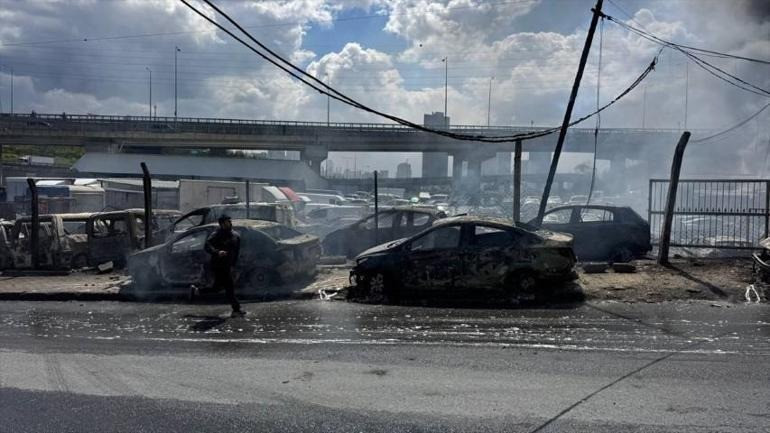 İstanbul'da kimya deposunda çıkan yangın söndürüldü - Resim : 4