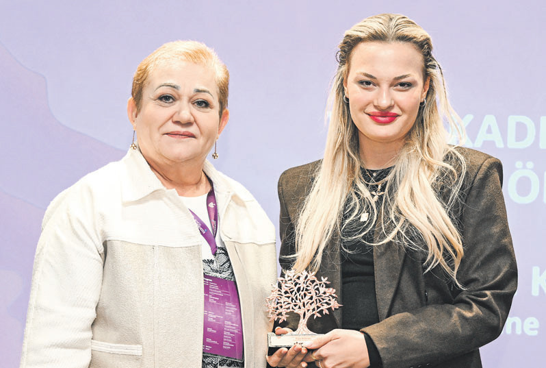 Umudu yükselten kadınlara ödül - Resim : 8