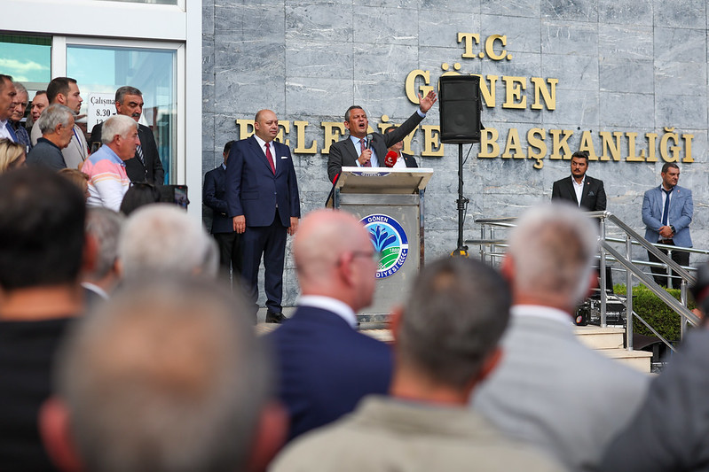 Özgür Özel: Seneye kasımda sandığı getirecek, iktidarı değiştireceğiz - Resim : 2