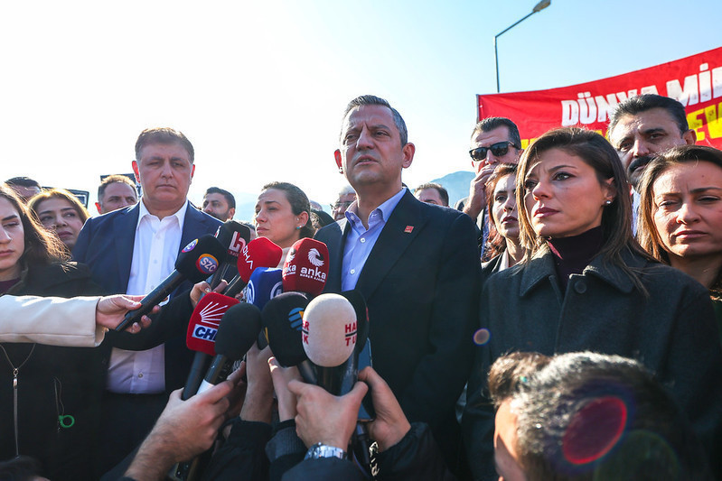 Özgür Özel: CHP'nin parasına çöküyorlar - Resim : 1