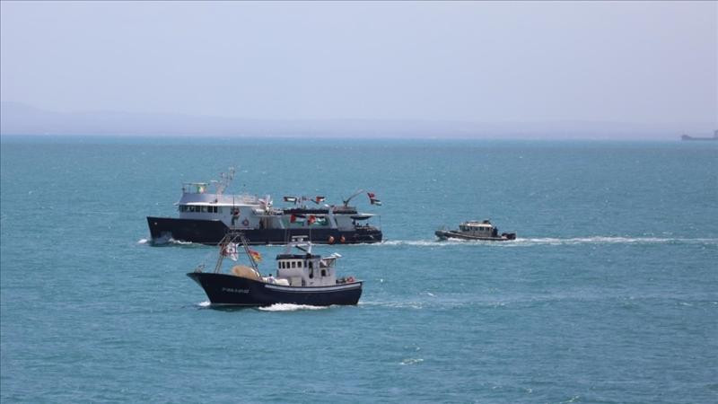 Sumud Filosu'nda su almaya başlayan teknenin yolcuları Türkiye tarafından tahliye edildi - Resim : 1