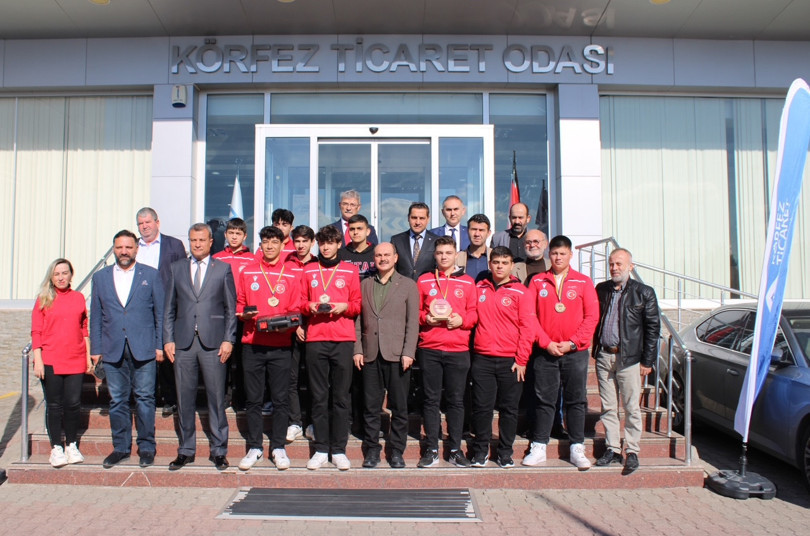 Körfez Meslek ve Teknik Anadolu Lisesi’nden altın madalya - Resim : 1