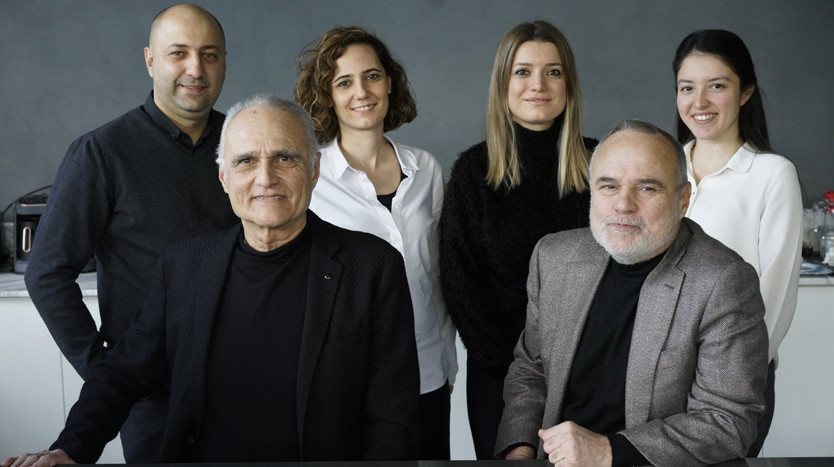 Huzurunuzda Kurukahveci mahdumları… - Resim : 1