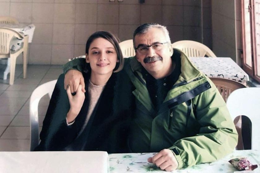 Sırrı Süreyya Önder kaç yaşında, nereli? Sırrı Süreyya Önder evli mi, çocuğu var mı? Hangi partiden? - Resim : 1