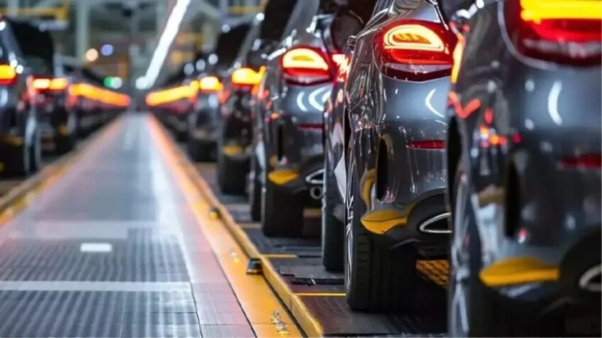 OTOMOTİVDE 5 AYIN KABUSUFiyatlar çakıldı, krediler kapandı, müşteri galerilerden elini çekti!