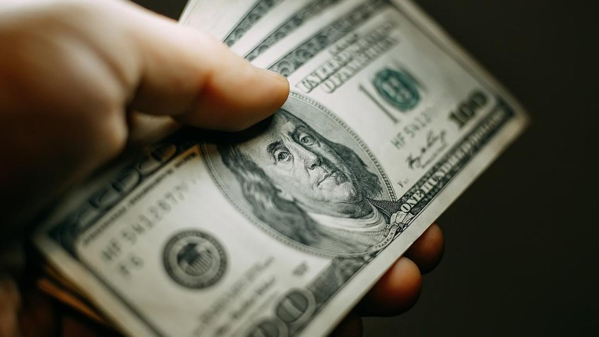 KURDA YIL SONU BEKLENTİSİAlman bankasından dolar/TL için yeni tahmin