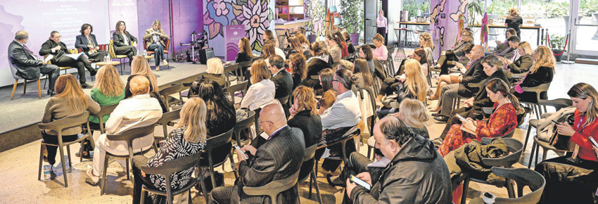 Kalkınma için formül hazır: Güçlü kadın, güzel Türkiye - Resim : 5