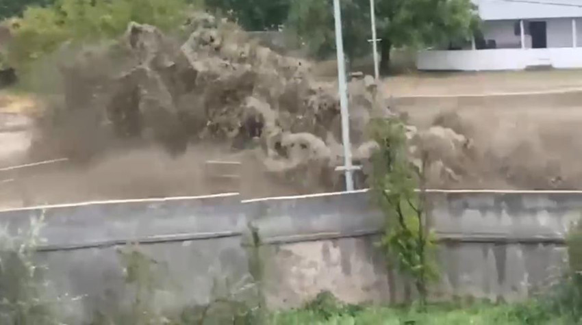 Kars'ta sel 8 köy zarar verdi: İşte selin geliş anı (Video) - Resim : 3