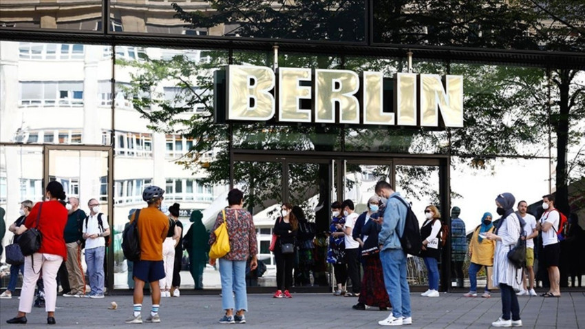 Almanya’ya turist vizesiyle gidenlere çalışma imkanı