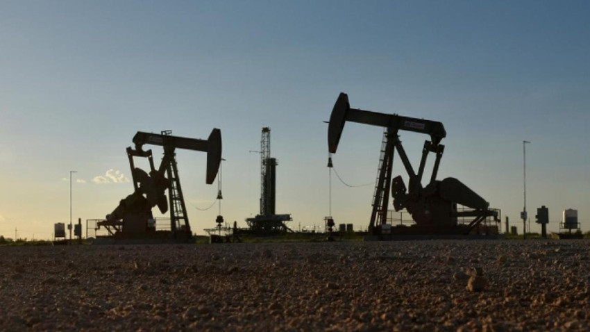 Petrol fiyatları ABD-Rusya zirvesi öncesi geriliyor