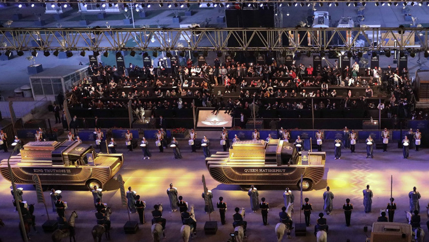 Mısır'da mumyaların "Altın Yolculuğu" başladı - Resim : 2