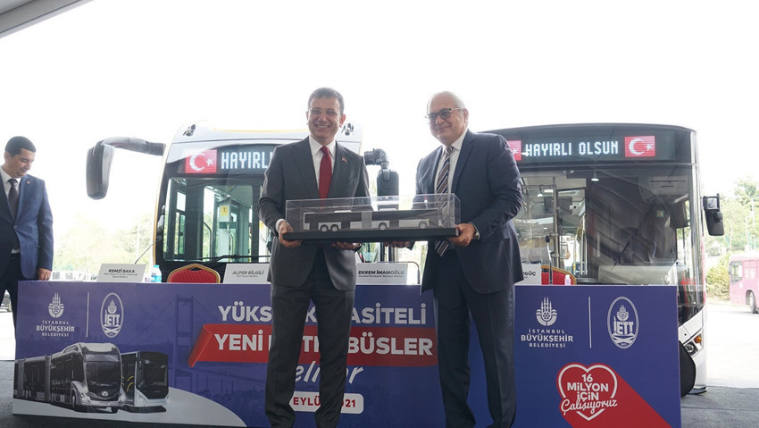 İstanbul’a 100 yeni metrobüs alımı için imzalar atıldı - Resim : 1