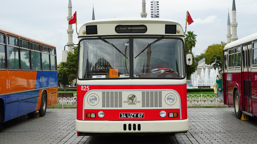 İETT’nin tarihi otobüsleri görücüye çıktı - Resim : 3