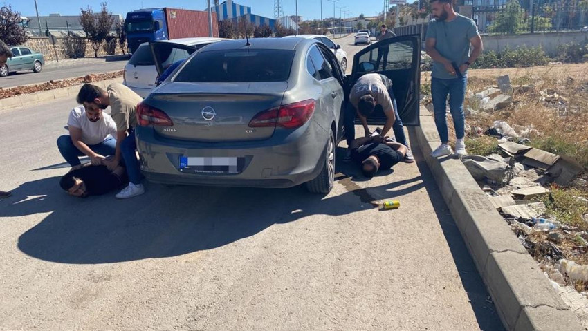  Gaziantep'te uzun namlulu silahlarla sokağa inen 12 kişi tutuklandı - Resim : 2
