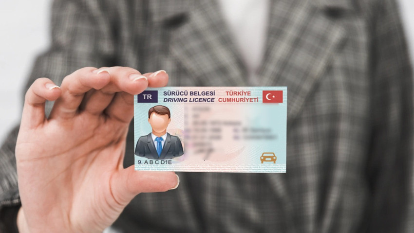 Ehliyet yenileme süresi uzatıldı mı? Son dakika... Ehliyet yenileme hakkında kritik açıklama - Resim : 1