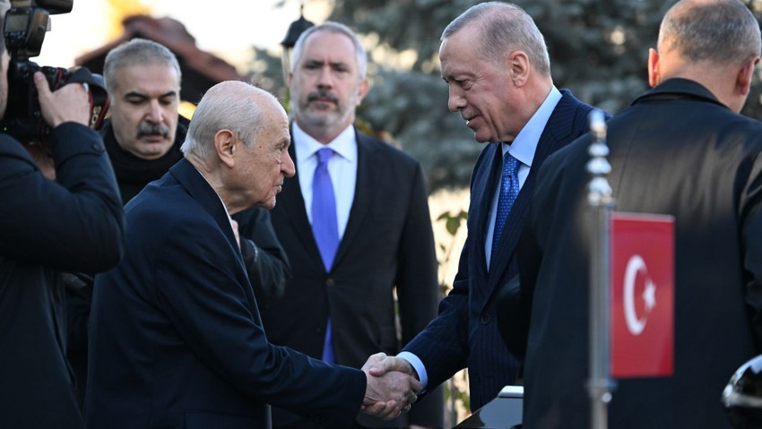 Erdoğan-Bahçeli görüşmesi sona erdi! MHP ve AK Parti'den açıklama bekleniyor - Resim : 1
