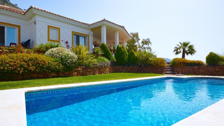 Fiyatlar cep yakıyor! İşte 4 kişilik bir ailenin villa tatili masrafı - Resim : 2