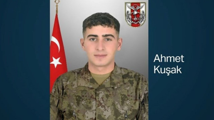 12 asker için son görev: Türkiye şehitlerini uğurluyor! - Resim : 15