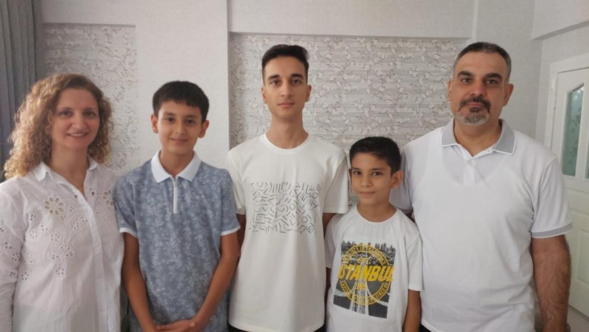 YKS Türkiye birincisi Ahmet Eren Özyurtseven'in kardeşi de LGS birincisi - Resim : 1