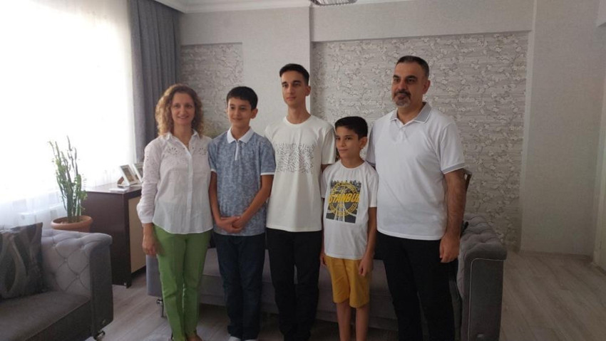 YKS Türkiye birincisi Ahmet Eren Özyurtseven'in kardeşi de LGS birincisi - Resim : 3