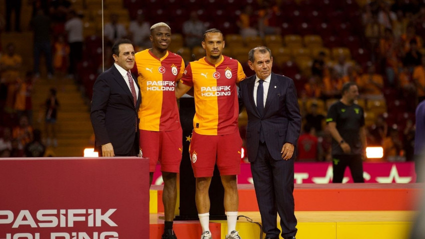 Galatasaray, Victor Osimhen ve Leroy Sane için imza töreni düzenledi - Resim : 2