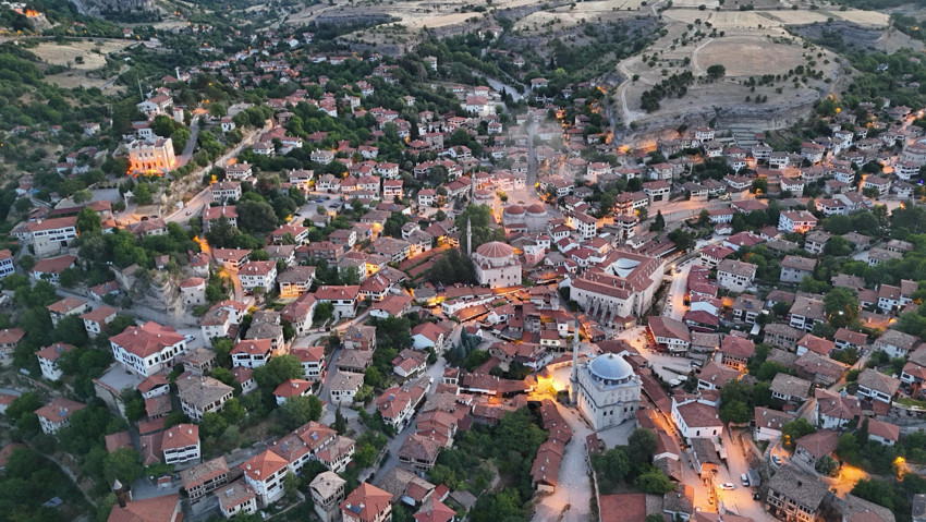 Urgancıoğlu, “ Safranbolu’yu tanınmak için yaşamak gerek” - Resim : 2