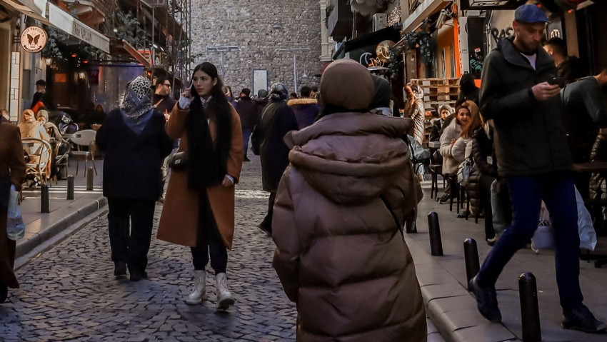 Gençlerin aylık geçim bütçesi 4 bin oldu! Aile evinde yaşama oranı arttı - Resim : 1